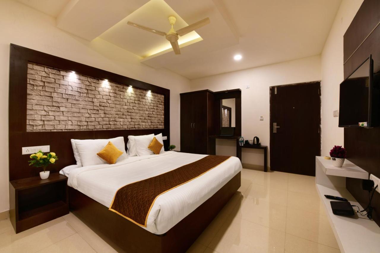 Hotel Bv Colours By Rivido, Begur Main Road Bangalore Exterior photo
